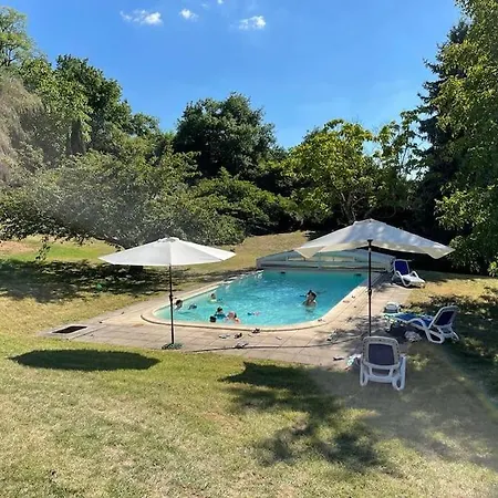 Maison De Campagne Renovee Avec Piscine Brantôme